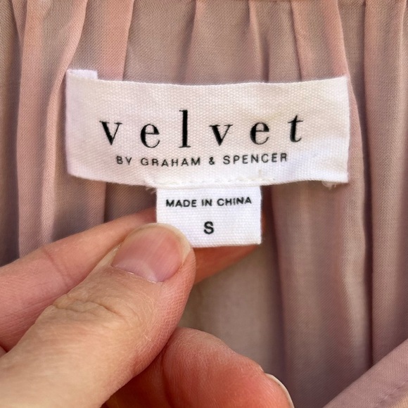 Velvet by Graham and Spencer Noria blouse, Small - Picture 8 of 9